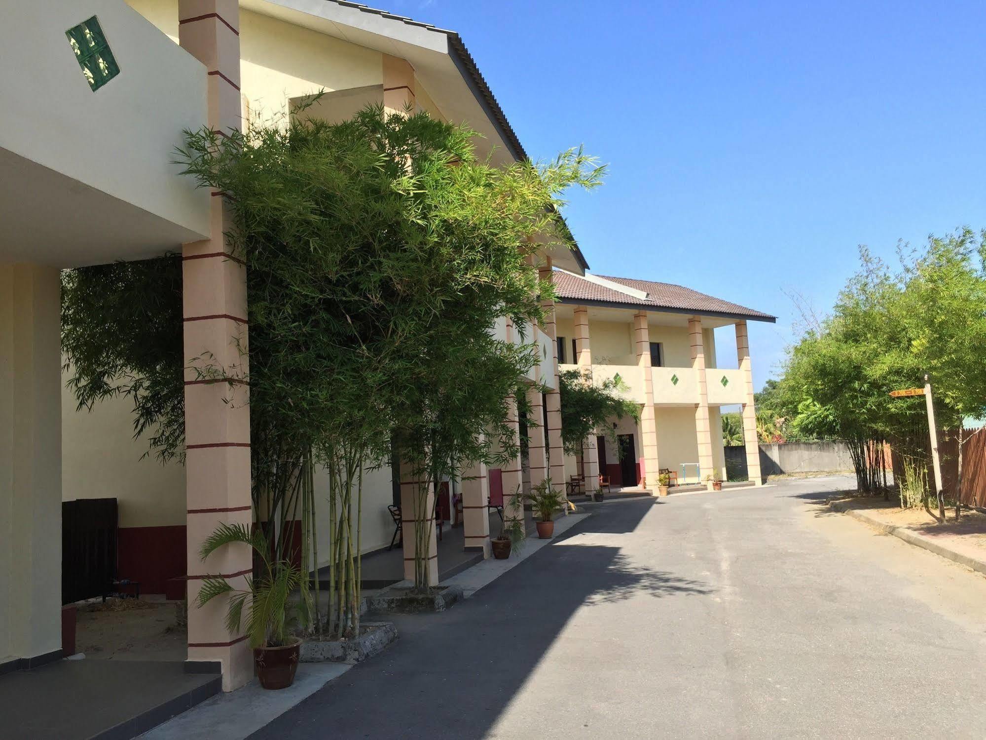 Adina Drive In Motel Langkawi Ngoại thất bức ảnh