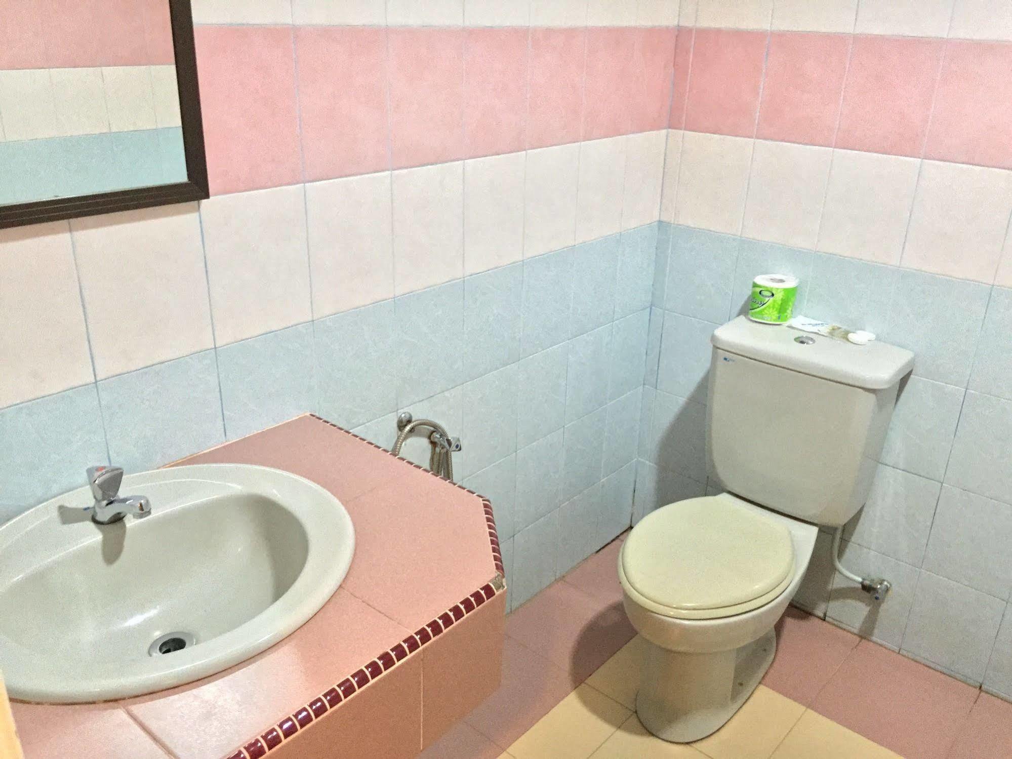 Adina Drive In Motel Langkawi Ngoại thất bức ảnh