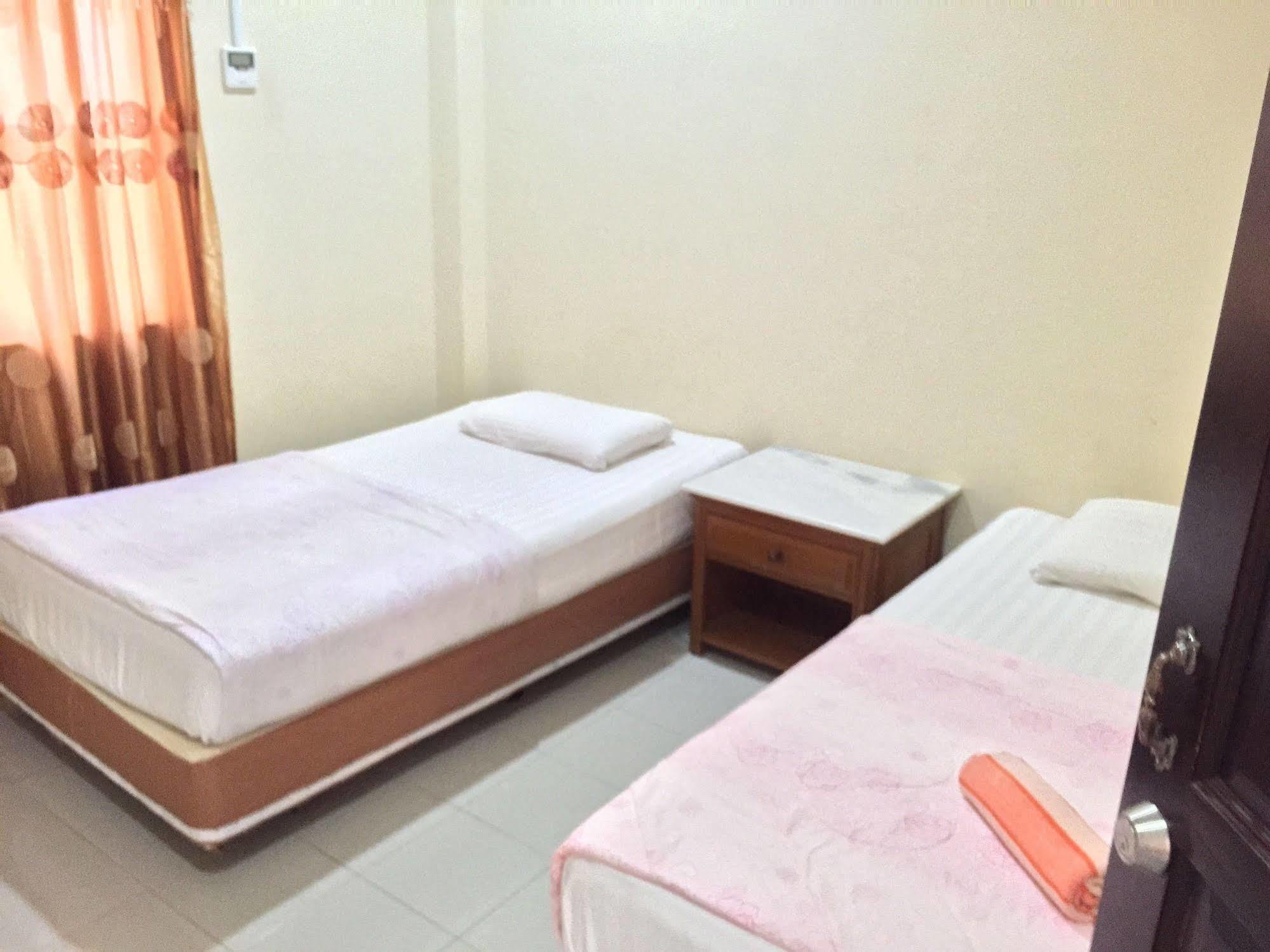 Adina Drive In Motel Langkawi Ngoại thất bức ảnh